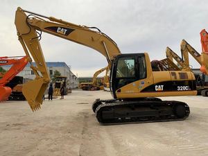 Excavadora de cadenas Caterpillar 320CL usada, fabricada en Japón, con motor Cummins, 20 toneladas de peso operativo, pocas horas de trabajo, bomba en venta - Product Image 2