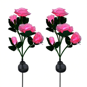 Luz LED Solar con Forma de Rosa, Color Rosa, 3 Opciones de Color, Resistente al Agua, Luces de Jardín para Caminos, Patios y Exteriores - Product Image 1