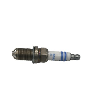 Pour <span class=keywords><strong>bougie</strong></span> d'<span class=keywords><strong>allumage</strong></span> BOSCH Platinum +<span class=keywords><strong>4</strong></span>, <span class=keywords><strong>4</strong></span> électrodes de terre, 0242236562 FGR7DQP+, <span class=keywords><strong>allumage</strong></span> moteur 12120141871 12121435955 pour BMW LAND-ROVER - Product Image 3
