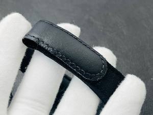 Présentons la montre-bracelet tourbillon la plus légère de 43,5 grammes avec un design à pont creux. Une montre haut de gamme. - Product Image 5