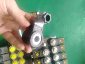 Válvula Hidráulica Multivía, Válvula <span class=keywords><strong>de</strong></span> Control Direccional, Distribuidor Hidráulico, Válvula Hidráulica para Cilindro <span class=keywords><strong>de</strong></span> Aceite, Simple y Doble - Product Image 2