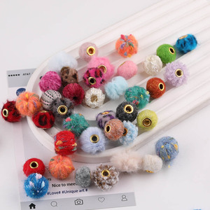 Cuentas de fieltro de lana con pompón, tamaño mediano, redondas, accesorios de joyería DIY para hacer pendientes, material de hilo para manualidades. - Product Image 4