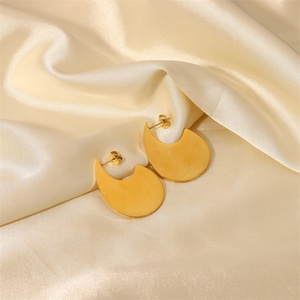 Boucles d'oreilles clous rondes en forme de grosse goutte d'eau, style européen et américain, en acier inoxydable plaqué or 18 carats, bijoux vierges pour femmes, tendance - Product Image 5