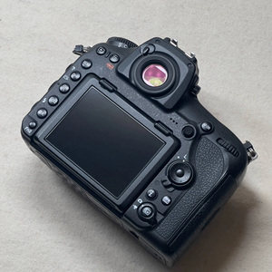 กล้อง Nikon D850 ความละเอียดสูง 45.7MP 4K UHD DSLR สำหรับการถ่ายภาพกีฬาและสัตว์ป่า - Product Image 1