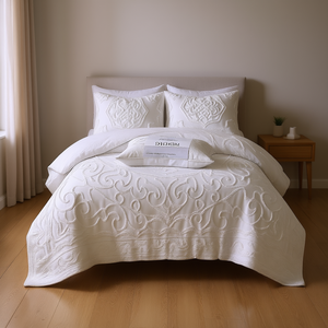 Ensemble de couette en coton chenille à motifs médaillon, 3 pièces, Db, literie classique pour la maison - Product Image 2