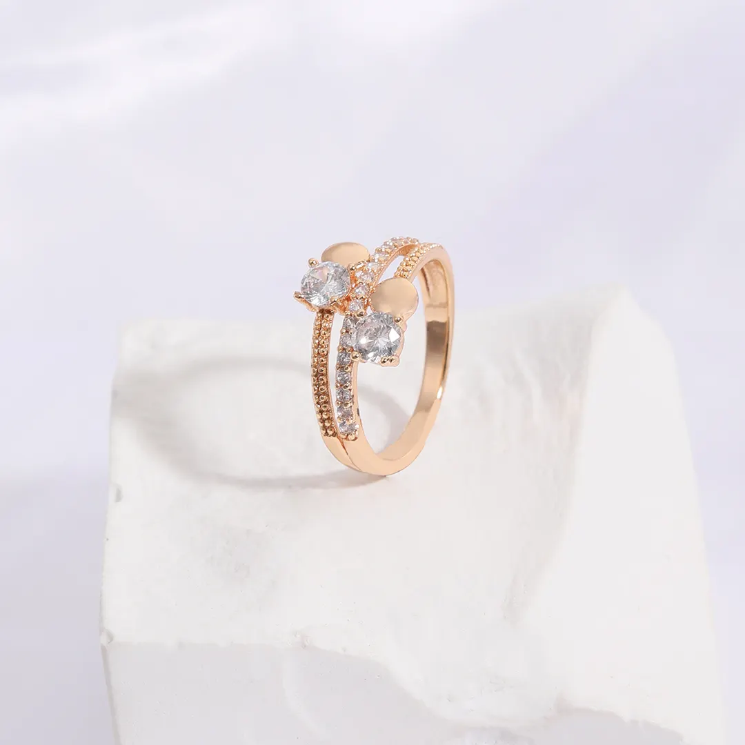 Wholesale Fashion Engagement Ring Woman Jewelry 18k Gold Paved Diamond Wedding Ring Set