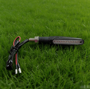 Accessoires de modification de moto : Bande LED 12V à défilement pour clignotant et effet 'cheval courant' pour véhicules électriques - Product Image 3