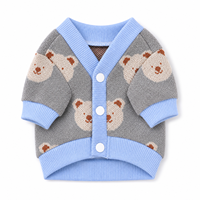 Cardigan tricoté pour chien avec motif ours, fermeture à boutons-pression, pull doux et extensible pour petits chiens, vêtements d'hiver pour animaux de compagnie OEM ODM