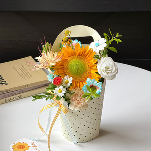 Polka Dot <strong>Flower</strong> Carry <strong>Box</strong> <strong>Round</strong> Bottom Handle Gift <strong>Box</strong> Bouquet Container Florist Wholesale - Product Image 5