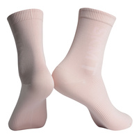 Chaussettes de cyclisme personnalisées pour équipes – Chaussettes de sport d'été pour vélo avec logo personnalisé sur le bord et le bas, tricotées pour la performance
