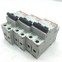 Nouveau contrôleur de programmation PLC dédié Merlin Gerin Multi9 pour l'automatisation industrielle, en stock original