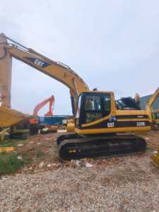 Excavadora de cadenas Caterpillar 320 BL usada de alta calidad, año 2019, con motor Volvo, caja de cambios, bomba de engranajes, rodamientos y PLC. - Product Image 5