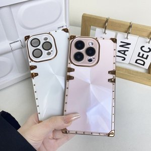 Custodia per telefono cellulare elettrolitica CD di lusso per <span class=keywords><strong>iPhone</strong></span> 16 15 14 <span class=keywords><strong>13</strong></span> 12 11 <span class=keywords><strong>Pro</strong></span> Max <span class=keywords><strong>con</strong></span> <span class=keywords><strong>protezione</strong></span> per <span class=keywords><strong>fotocamera</strong></span> - Product Image 4