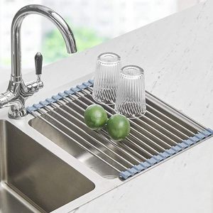 Égouttoir à vaisselle extensible et pliable enroulable pour évier de <span class=keywords><strong>cuisine</strong></span>, en acier inoxydable, servant également de couvercle d'évier - Product Image 1