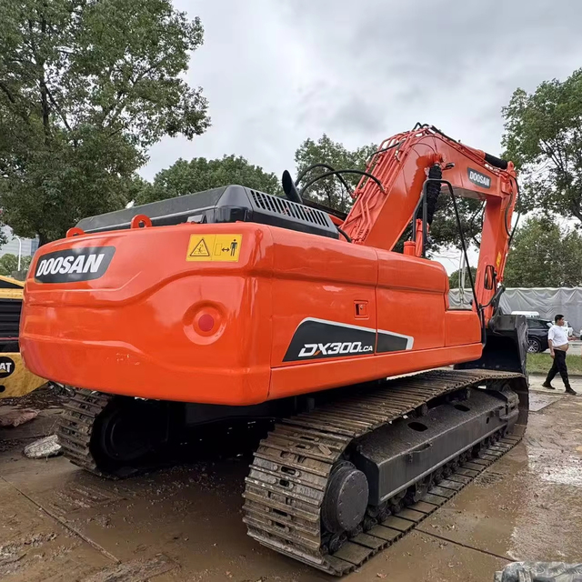 Doosan DX300LCA Excavator Earth-moving Machinery 30ton Hydraulic Crawler Excavator