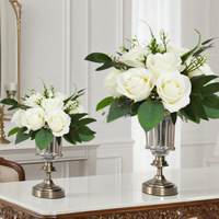 Arrangement de boule d'hortensia et de rose en soie à 12 têtes décor floral de colonne romaine élégante pour les mariages événements forestiers