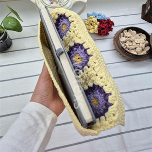 Haute qualité fleurs violettes couverture de <span class=keywords><strong>livre</strong></span> <span class=keywords><strong>au</strong></span> <span class=keywords><strong>crochet</strong></span> couverture en coton à la main cadeau <span class=keywords><strong>au</strong></span> <span class=keywords><strong>crochet</strong></span> pour écrivains <span class=keywords><strong>Crochet</strong></span> E-Reader couverture - Product Image 5
