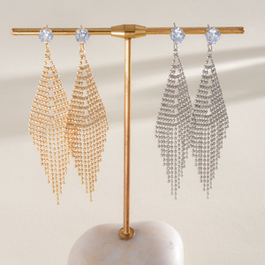 Pendientes de Lujo con Borlas de Zirconia en Forma de Gota de Agua, Aleación de Cobre, Diseño Moderno y Exclusivo para Mujer - Product Image 2