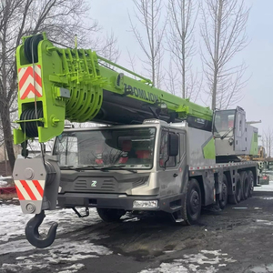 Grúa sobre camión Zoomlion de 220 toneladas, año 2022, bien mantenida, con certificación EPA para trabajos en sitios de ingeniería. - Product Image 1