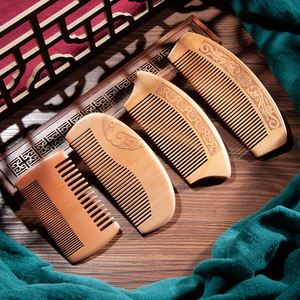Peigne à barbe en bois de pêche naturel personnalisé avec logo, portable, motif sculpté, pour voyage, vente en gros - Product Image 2