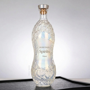 Venta al por mayor de botellas de vidrio transparente de alta gama de 750 ml con forma y textura únicas, impresión personalizada, suministro a granel para tequila, whisky, <span class=keywords><strong>vodka</strong></span> y otras bebidas espirituosas. - Product Image 1