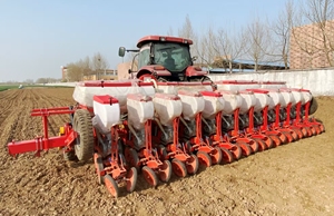 Ngô Hạt giống đậu nành planter lúa Miến đậu phộng khí nén planter <span class=keywords><strong>seeder</strong></span> với phân bón Máy kéo gắn Muti Hàng planter - Product Image 5