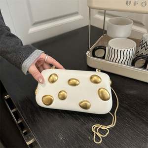 Bolso de hombro cruzado de PU para mujer, estilo europeo y americano, con forma de clavo, para cena, portátil, abierto, para comercio exterior - Product Image 4