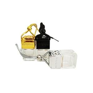 Mini botella difusora de perfume personalizada de 5ml y 8ml, botella difusora cuadrada colgante para coche - Product Image 6