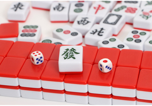 Ensemble de Mahjong de Voyage Pliable de Luxe Moderne avec 4 Couleurs de Tuiles, Jeu de Collection Fait Main pour Adultes - Product Image 6