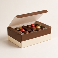 Boîte en carton blanc mat recyclable, conteneur imprimé sur mesure pour l'emballage de chocolats et de bonbons