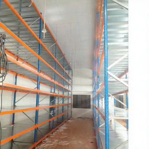 Système de rayonnage industriel robuste en acier, conception modulaire extensible, étagères empilables, roues réglables pour charge lourde - Product Image 1