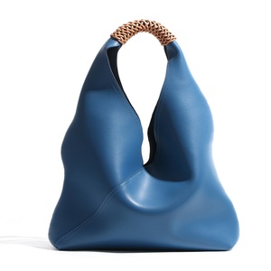 Sac à main de luxe haut de gamme en cuir véritable pour femme, grande capacité, sac fourre-tout à porter sous le bras pour les trajets quotidiens - Product Image 2