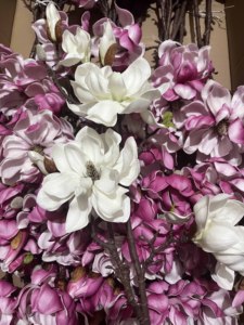 Groothandel Hoge Kwaliteit PU Kunstmatige Real Touch Magnolia Takken Bloemen voor Bruiloft Tafeldecoraties Feest Bloemstukken - Product Image 6