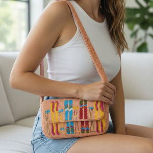 Sac à main rectangulaire brodé à la main avec un motif coloré, confectionné en fil de coton, design textile artisanal - Product Image 3
