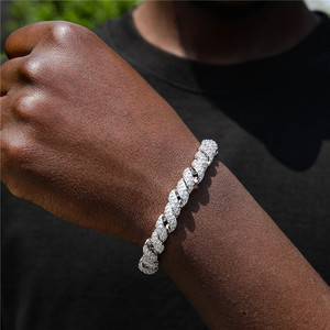 <span class=keywords><strong>Bracelet</strong></span> torsadé plaqué or pour homme <span class=keywords><strong>Bracelet</strong></span> chaîne en corde bling CZ glacé <span class=keywords><strong>Bracelet</strong></span> hip-hop <span class=keywords><strong>de</strong></span> 8mm en diamant à maillons téléphoniques - Product Image 3