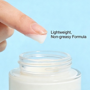 50g Beyazlatıcı Gündüz Kremi Parlaklaştırıcı Nemlendirici Yüz Kremi Işıltılı Bir Cilt İçin - Product Image 3