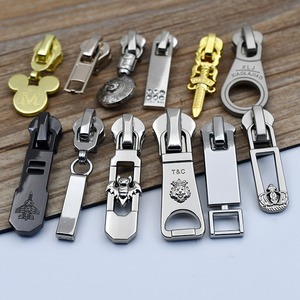 Tùy Chỉnh Dây Kéo Phụ Kiện Túi Xách Áo Khoác Phổ Dây Kéo #5 Nylon Kim Loại Kéo Đầu Kim Loại Dây Kéo Thanh Trượt Puller Cho Quần Áo - Product Image 1