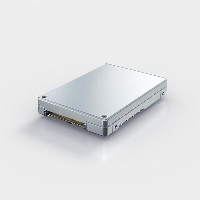 New Original Intel P5520 7.68TB SSDPF2KX076T1 PCle 4.0x4 NVMe Enterprise Solid State Disk Drive Ssd Wide