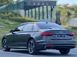 2020รถ Audi A4เปิดประทุน SUV รุ่นเครื่องยนต์เทอร์โบอัตโนมัติ/AWD กล้องด้านหลังเบาะหนังภายในสีดำยาง R18รถมือสอง - Product Image 2