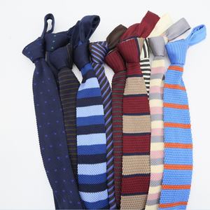 Produits les plus vendus en gros Cravate tricotée pour hommes - Product Image 1