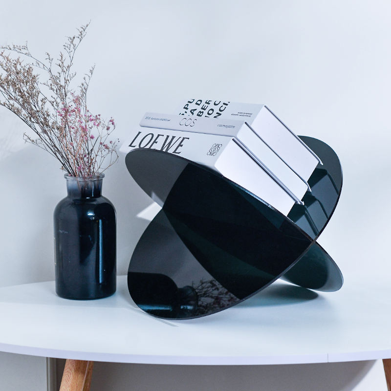 สีดำโปร่งใส