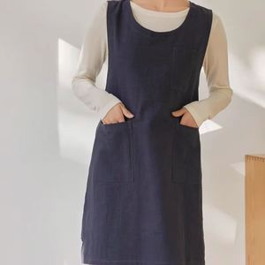 Robe tablier en lin pour femmes Tablier de cuisine Bleu marine foncé avec poches - Product Image 1