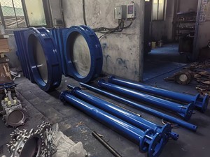 380v Actuator Knife Gate Stem Extension BKK01 Knife Gate With 380V Actuator Extended Stem Length 4250 Mm - Product Image 2