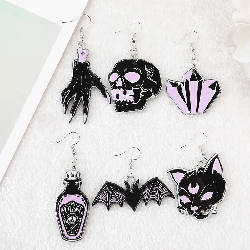 1 Paar Modisch schwarze Hexen-Aufnäher gespenstisch kreativ Acryl-Schädel Katze Fledermaus Hang-Ohrringe für Damen Mädchen Geburtstagsgeschenk