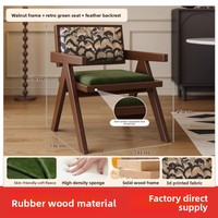 Chaise de salle à manger rétro nordique de style médiéval, dossier en rotin tressé, accoudoirs en bois massif, pour restaurant commercial, achat en gros