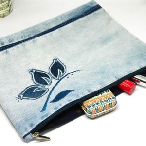 Sacs à maquillage écologiques en denim recyclé, portables, durables, légers, personnalisés avec broderie et impression, sac organisateur de cosmétiques avec fermeture éclair - Product Image 4