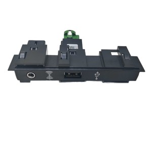 อะแดปเตอร์ CarPlay รุ่น 5Q0 035 726 พอร์ตชาร์จ USB ช่องเสียบ AUX สำหรับ Touran L Tiguan Toyota FAW JP - Product Image 4
