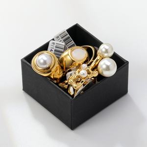 Anillos de Acero Inoxidable para Mujer, Diseño Moderno, Venta al por Mayor, Varios Tamaños y Estilos, Chapados en Oro de 18K, Anillos Sencillos con Perlas para Chicas - Product Image 1