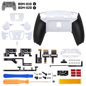 Kit de Botones Traseros Reasignables RISE4 Plus MAX en Blanco y Negro con Acabado de Goma y Gatillos con Clic para el Control de PS5 - Product Image 1