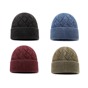 HZM-25569 Bonnet en tricot chaud tendance Automne Hiver Couleur unie Hommes et femmes Impression numérique de caractère Tissu commun - Product Image 2